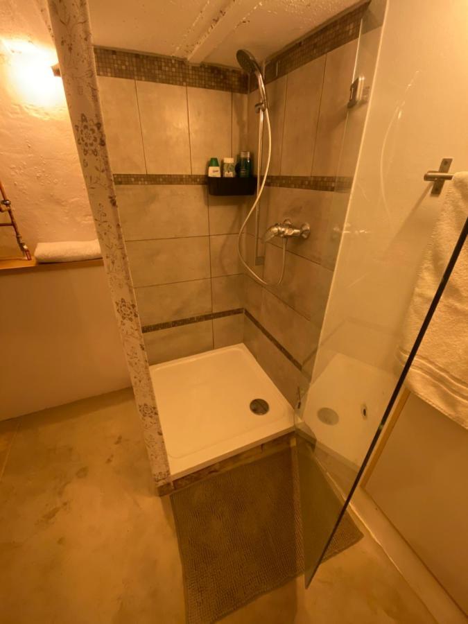 Art Boutique Budget Apartment Im Hinterhof Menden Altstadt Buitenkant foto