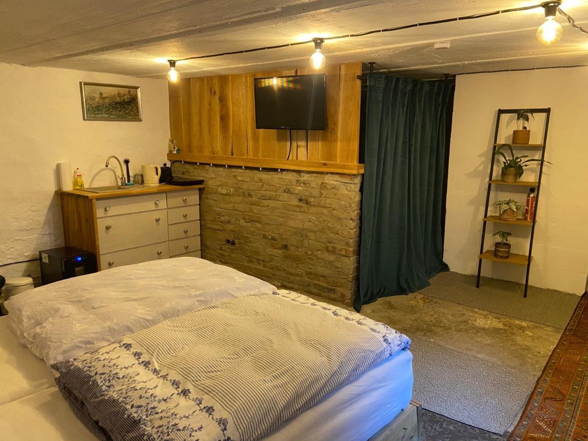 Art Boutique Budget Apartment Im Hinterhof Menden Altstadt Buitenkant foto