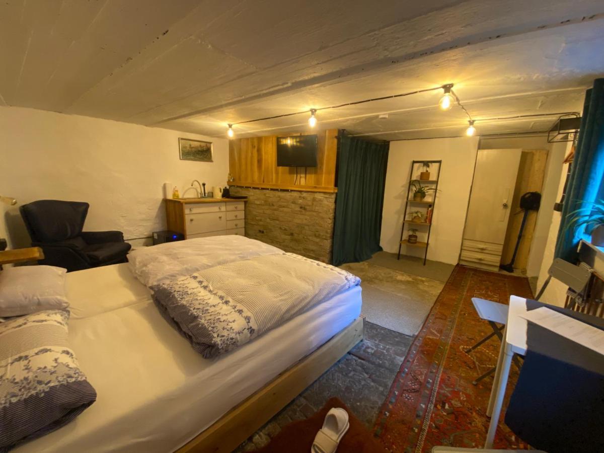 Art Boutique Budget Apartment Im Hinterhof Menden Altstadt Buitenkant foto
