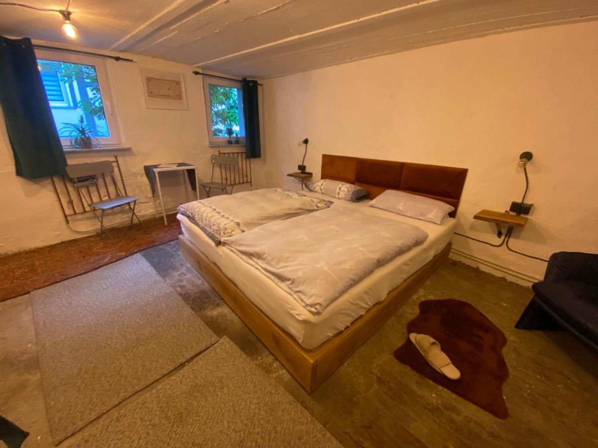 Art Boutique Budget Apartment Im Hinterhof Menden Altstadt Buitenkant foto