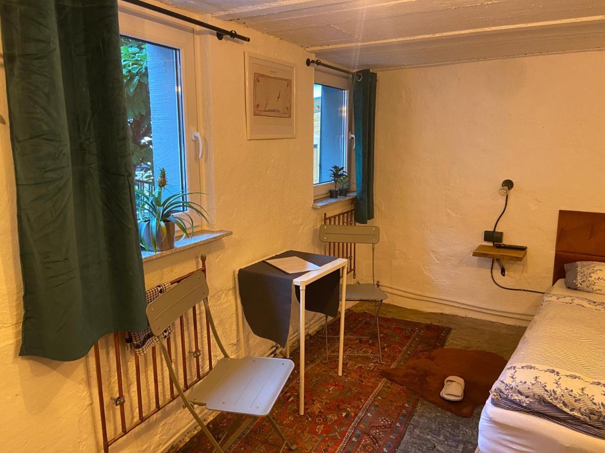 Art Boutique Budget Apartment Im Hinterhof Menden Altstadt Buitenkant foto